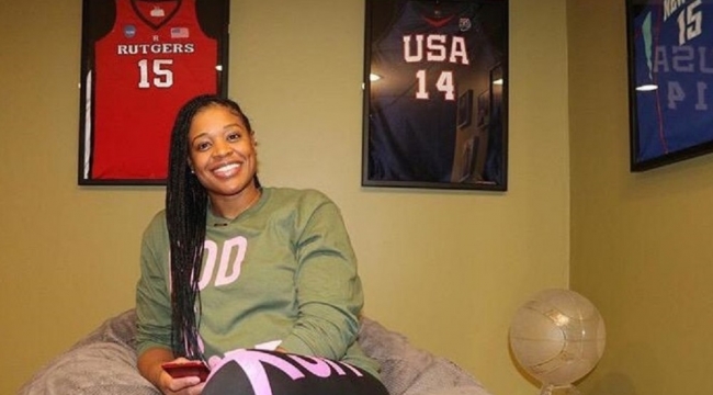 Kia Vaughn: "Basketbolu özledim"