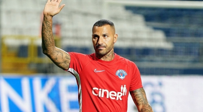 Ricardo Quaresma Vitoria'ya transfer oldu