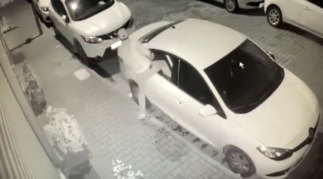 Aynı sokakta 7 otomobili soydu, kameralardan kaçamadı