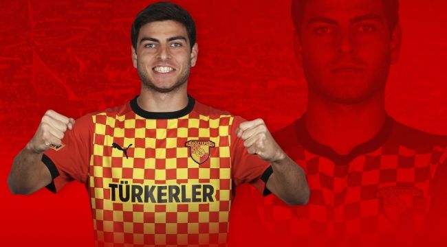 Göztepe'de 3 genç profesyonel oldu