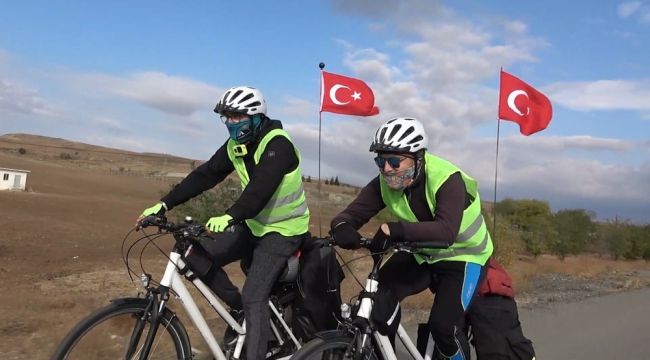 Ata'ya saygı için 450 kilometre pedal çevirecekler