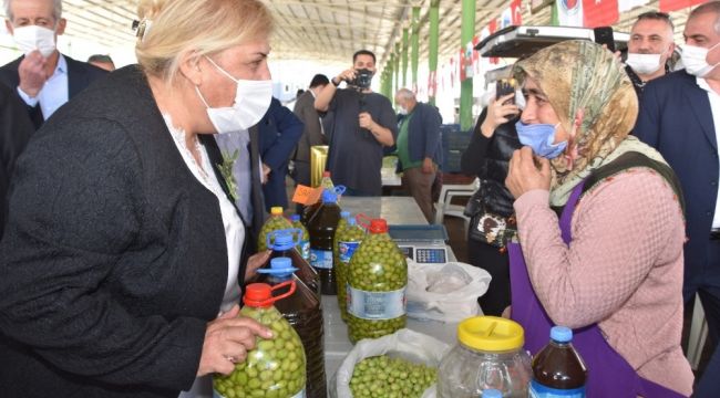 Ceyhan'da Zeytin ve Zeytinyağı Pazarı açıldı