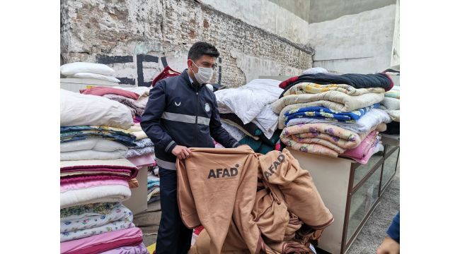 Deprem yardımları bitpazarında satılıyor