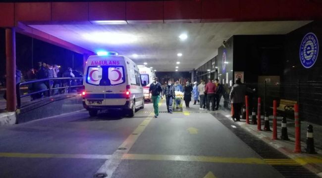 İzmir'de meydana gelen iki ayrı trafik kazasında 2 kişi öldü