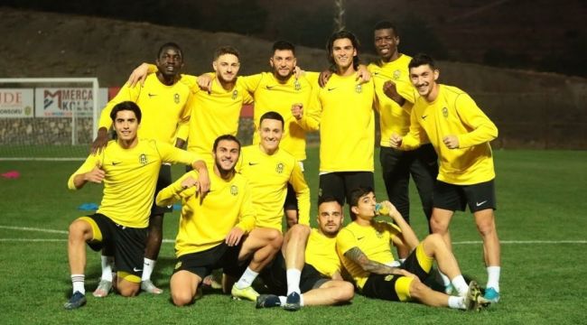 Yeni Malatyaspor'da 3 pozitif vaka daha