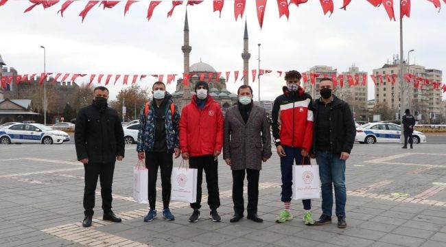 Atatürk koşusunda madalyalar sahiplerini buldu