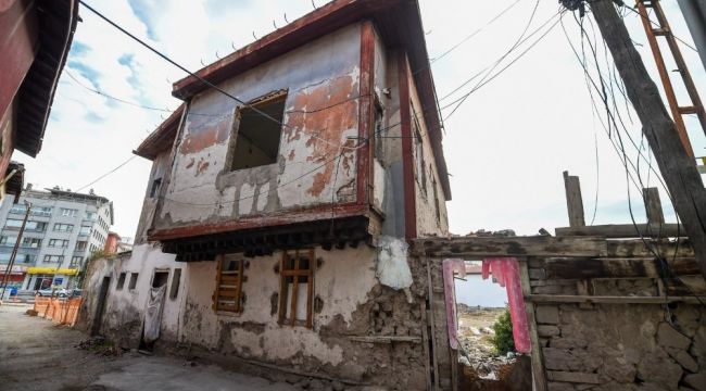 Başkent'te 150 yıllık tarihi konak hayta dönüyor