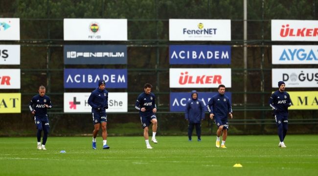 Fenerbahçe'de kupa maçının hazırlıkları sürüyor