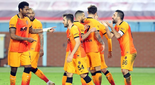 Galatasaray liderliğe yükseldi