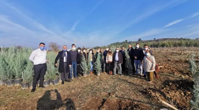 İzmir'de her çocuk adına bir fidan