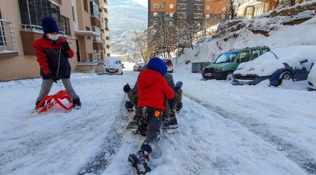 Kar yağışına en çok onlar sevindi