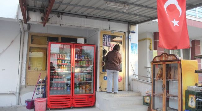 Karantinada olması gereken kadın market işletirken yakalandı