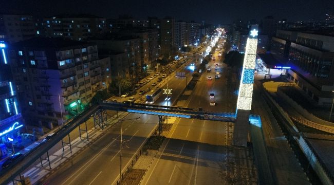 Manisa gece ışıklandırmalarıyla göz kamaştırıyor