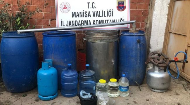 Manisa'da 425 litre sahte içki ele geçirildi