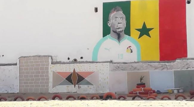 Mbaye Diagne, Senegal'de eğitim gördüğü okulunu yeniledi