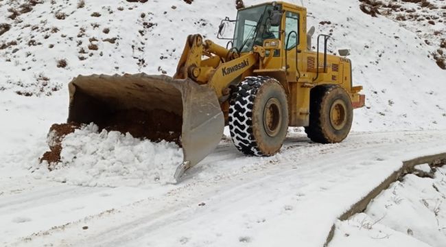 Sason da mahsur kalan üç araç kurtarıldı