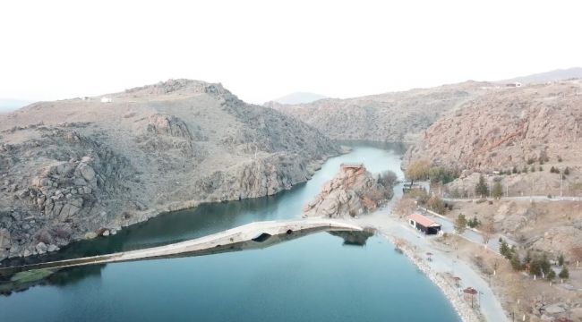 Selçuklu yadigarı Çeşnigir Köprüsü ve Kanyonu sessizliğe büründü