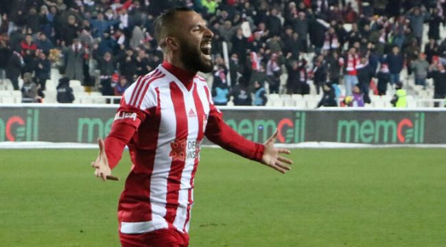 Sivasspor'da Yasin Öztekin koronaya yakalandı