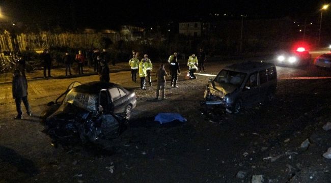 Tokat'ta iki araç kafa kafaya çarpıştı: 1 ölü, 1 ağır yaralı