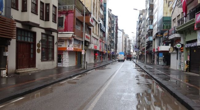 Zonguldak'ta cadde ve sokaklar boş kaldı