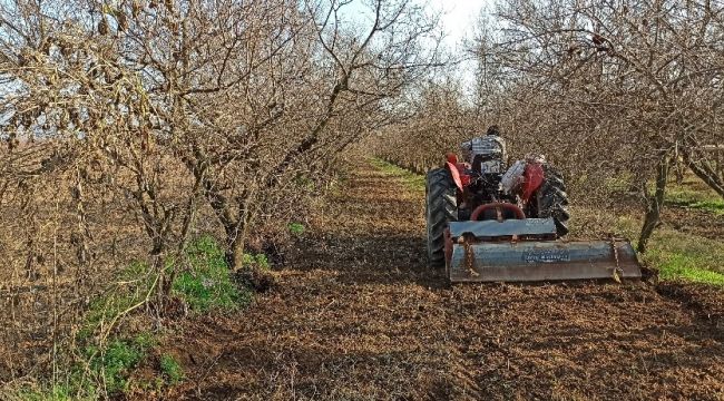 İzmir'de kısıtlamaya rağmen üretici iş başında