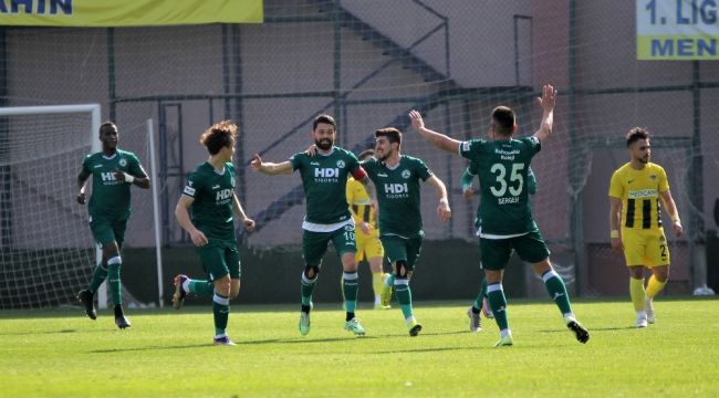 Menemenspor evinde 4 golle mağlup