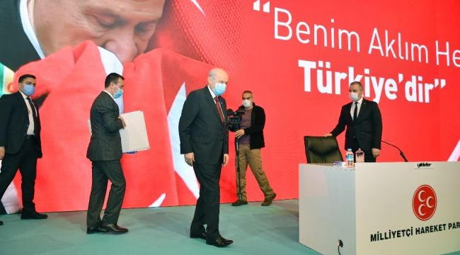 Bahçeli: "Yanlış ve mahsurlu olsa da Anayasa Mahkemesi'nin kararları bağlayıcıdır"