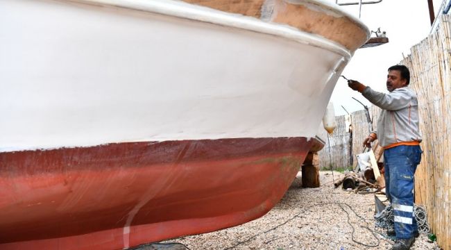 İzmir Büyükşehir'den küçük ölçekli balıkçılara destek