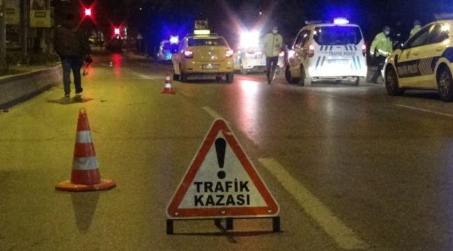 İzmir'de motosiklet sürücüsü kazada ağır yaralandı