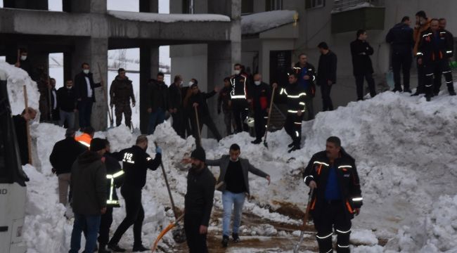 Kar kütlesi altında kalan 3 kişinin isimleri belli oldu