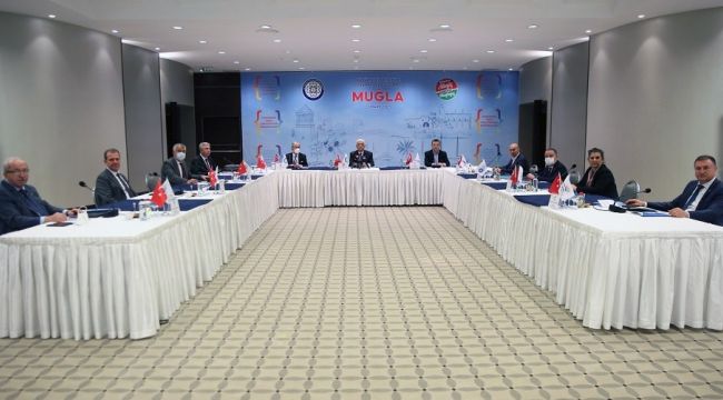 Büyükşehir belediye başkanları Muğla'da buluştu