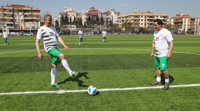 Gaziemir İlçe Stadı yeni yüzüyle hizmette