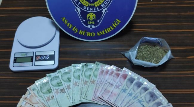 İzmir'de uyuşturucu tacirlerine darbe: 3 gözaltı