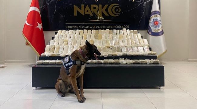 'Magnum' ilk işinde 104 kilo eroin yakaladı