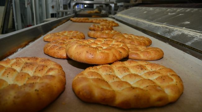 İzmir Kent Ekmek'te Ramazan pidesi 1.5 lira