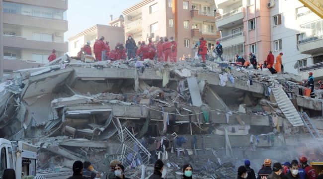 15 kişiye mezar olan Doğanlar Apartmanı 1975 Yönetmeliğine aykırı yapılmış