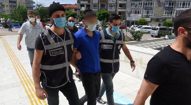 35 suç kaydı vardı, cezaevinden izinli çıktı, anne ve babasını öldürdü