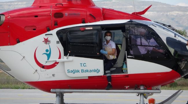 Ambulans helikopter bebeğin nakli için havalandı