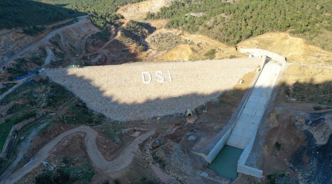 Aydıncık Barajında çalışmalar son sürat devam ediyor