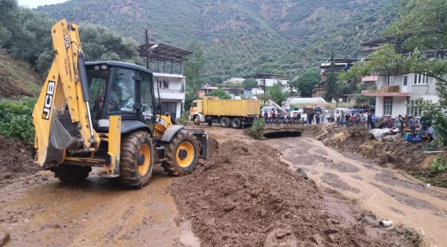 Aydın'da sağanak yağış etkili oldu