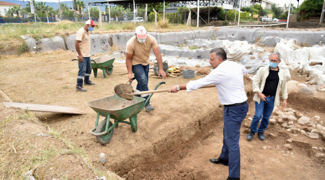 Bornova Belediyesi çalışanları kazı çalışmalarına katılacak 