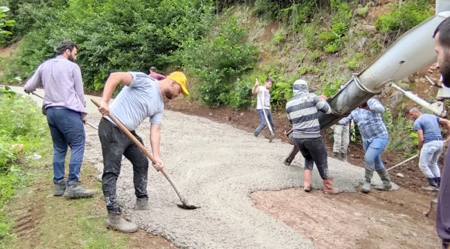  "Her şeyi devletten beklememek lazım" dediler, yayla yollarına beton döktüler