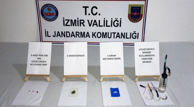 İzmir'de jandarmadan uyuşturucu baskınları