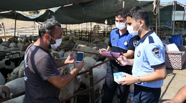 Karabağlar'da kurban satış alanlarına sıkı kontrol