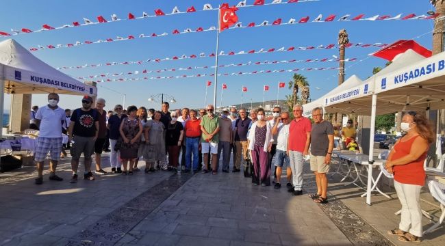 Kuşadası'nda Yazarlar Şenliği