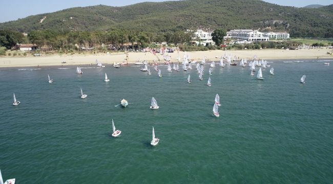 Açık yelken yarışları Efes Selçuk'ta başladı