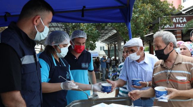 Aydın Büyükşehir Belediyesi'nden vatandaşlara aşure ikramı