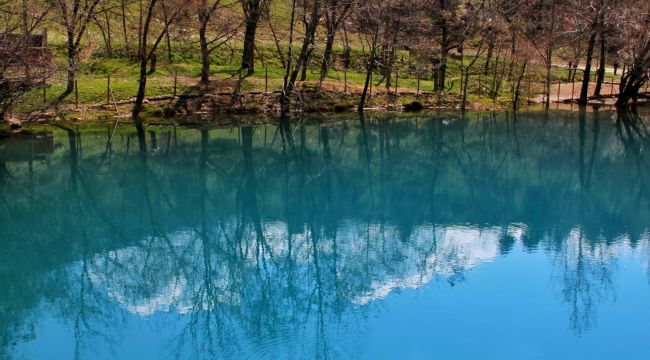 Kanyon ve şelalelere akın ediyorlar