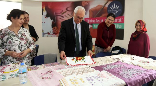 Karabağlar'da Semt Merkezleri yeniden açıldı