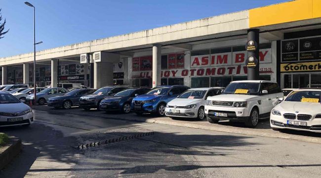 Oto galeriler satılamayan kinci el araçlarla doldu